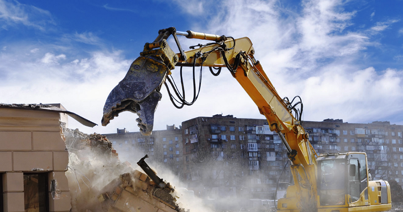 Bakının məşhur universitetində söküntü işləri başlayır
