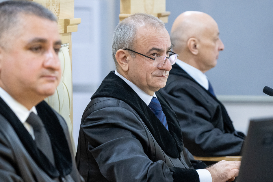 Ermənistan vətəndaşlarının məhkəməsi təqsirləndirilən şəxslərin son söz çıxışları ilə davam etdirildi