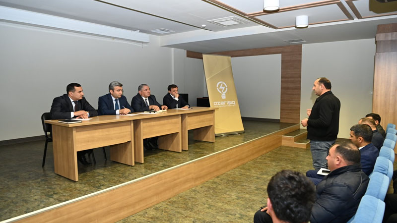 “Azərişıq” ASC-nin nümayəndələri Biləsuvarda fermer və sahibkarlarla görüşdü (FOTOLAR)