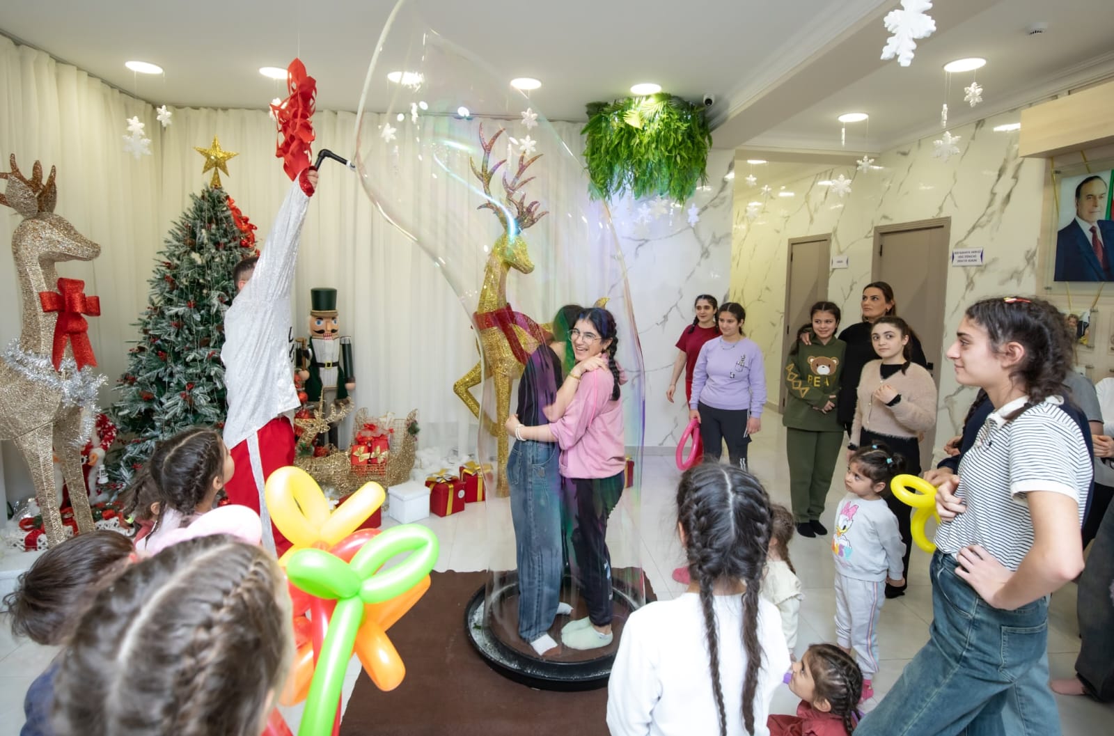 “OBA” marketlər şəbəkəsindən “Həmrəy olaq” xeyriyyə layihəsi (FOTO/VİDEO)