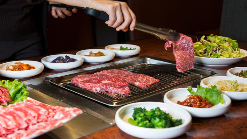 Bir insan ay ərzində nə qədər ət yeməlidir? – Ekspert rəyi