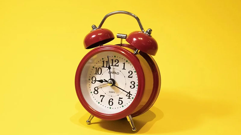 Niyə saatı qurduğumuz vaxtdan tez oyanırıq? - Alimlər izah edir