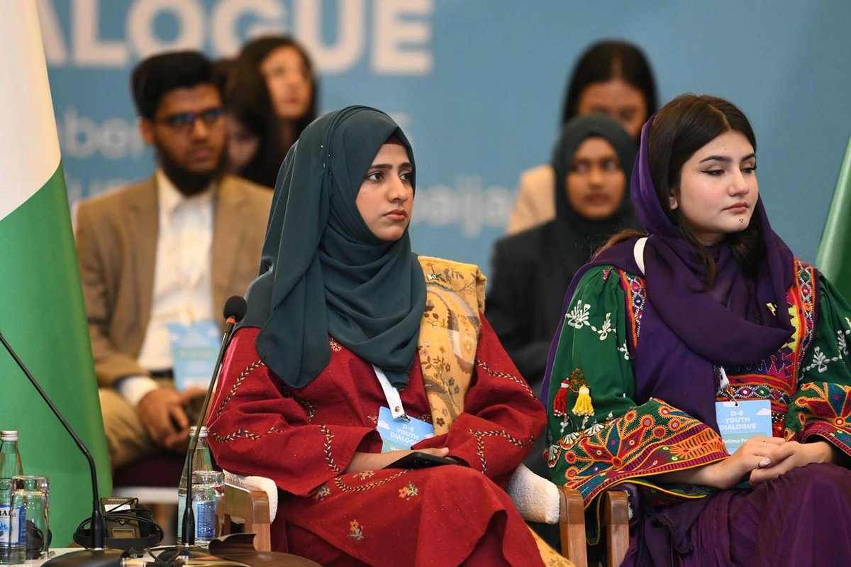 Bakıda ilk dəfə D-8 Gənclər Dialoqu keçirilir (FOTO)