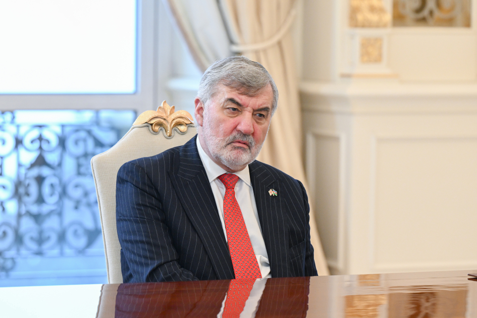 Prezident qəbullar keçirdi (YENİLƏNİB)