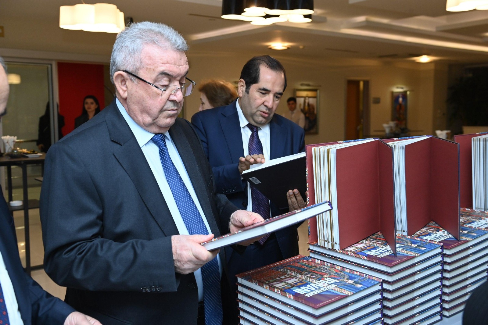 Mirzə Qədim İrəvani 