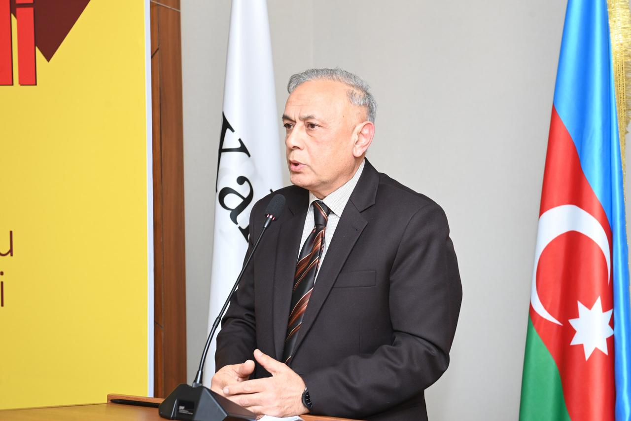 Mirzə Qədim İrəvani 