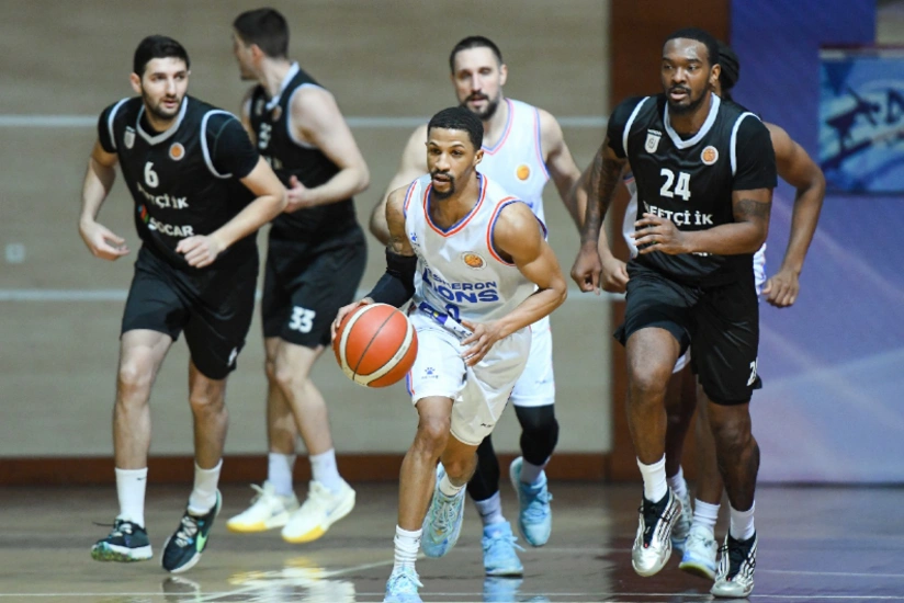 Basketbol Liqası: IX tura yekun vuruldu