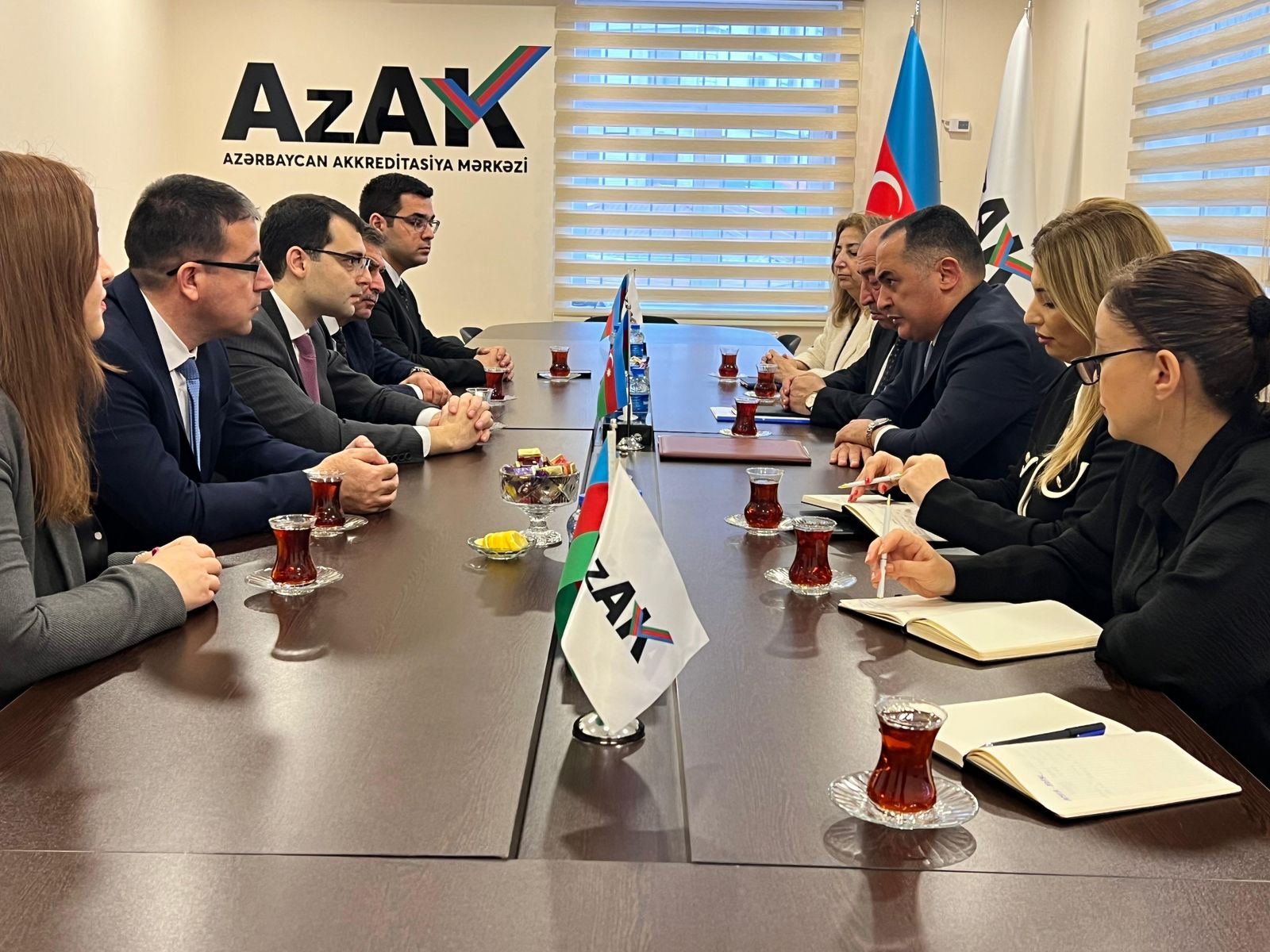 Su və Meliorasiya Elmi Tədqiqat İnstitutuna yeni akkreditasiya attestatı təqdim edildi (FOTO)