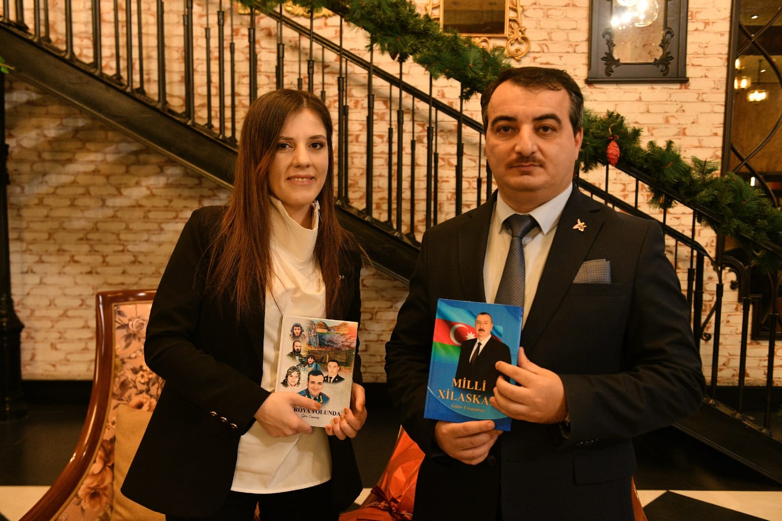 Gülər Coşqunsoyun Prezidentə həsr olunmuş kitablarının təqdimatı keçirildi (FOTO)