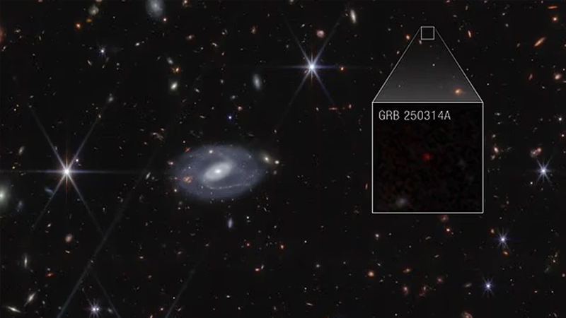 13 milyard işıq ili uzaqlıqdan gələn 10 saniyəlik siqnal