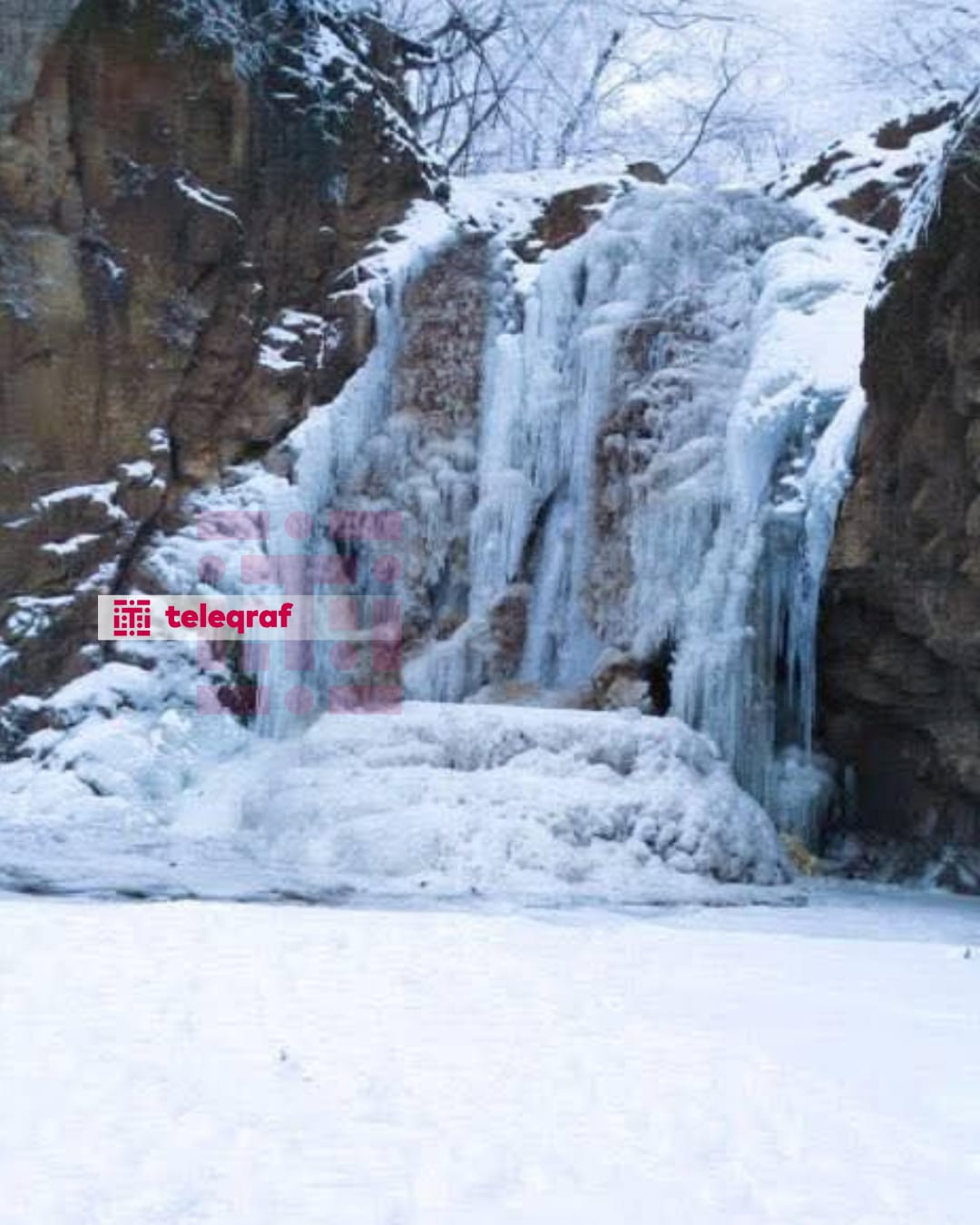 Azərbaycanda bu şəlalə dondu (FOTO)