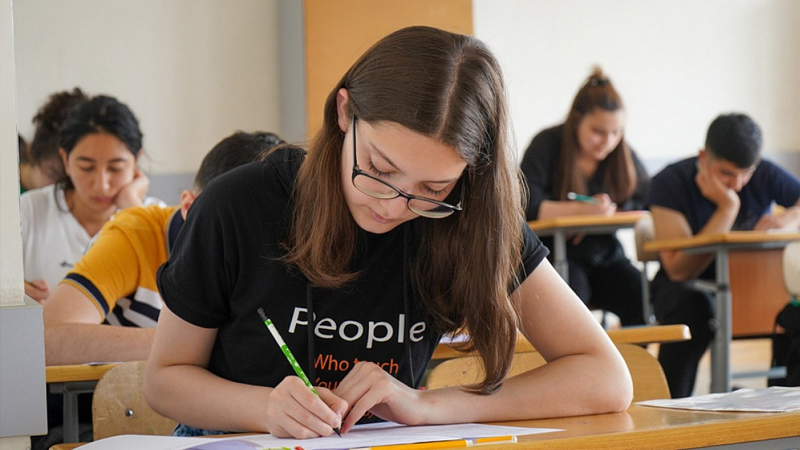 Buraxılış və qəbul imtahanlarının vaxtları açıqlandı