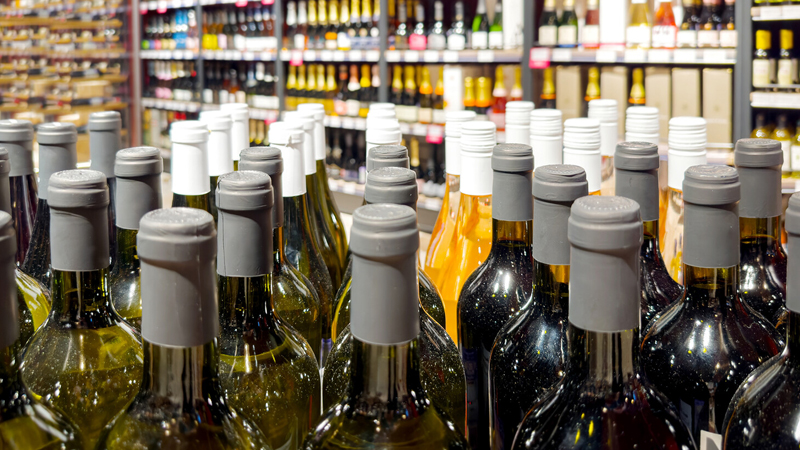 Qlobal spirtli içki nəhəngləri böhranda: Qiymətlər ucuzlaşa bilər