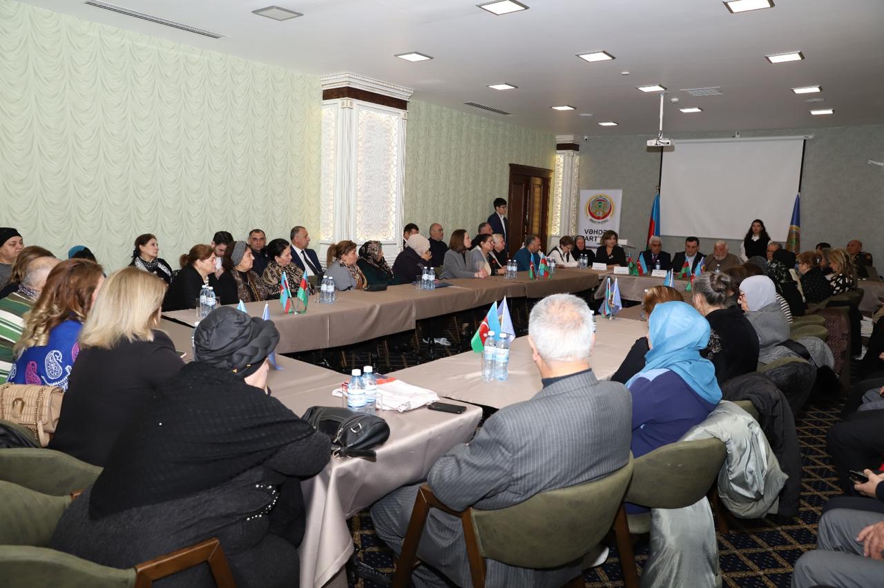 Primakovun adı siyahıdan niyə çıxarılıb? (FOTO)