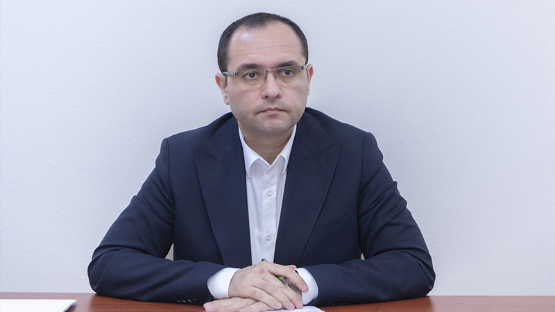 Bu nazirin 4 müavini olacaq (FƏRMAN)