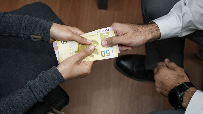 Övladlarını məsuliyyətdən azad etmək istədi, 20 min ziyana düşdü