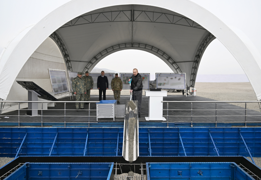 Prezident Ağdərədə sakinlərlə görüşdü, şəhərin Baş planı ilə tanış oldu (YENİLƏNİB)