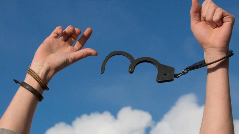 Dələduzluq etdi, aministiyaya düşdü