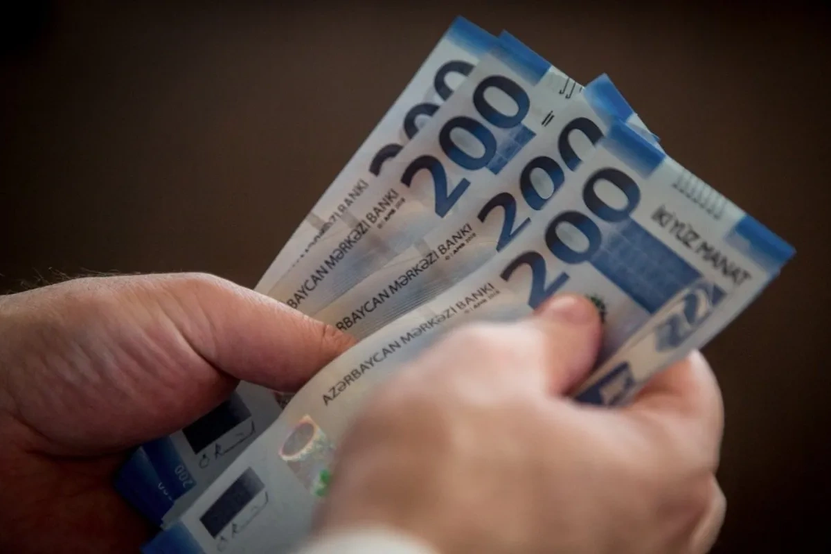 Azərbaycanda bir gün ərzində qarlı hava 400 min manatlıq sığorta zərərinə səbəb oldu