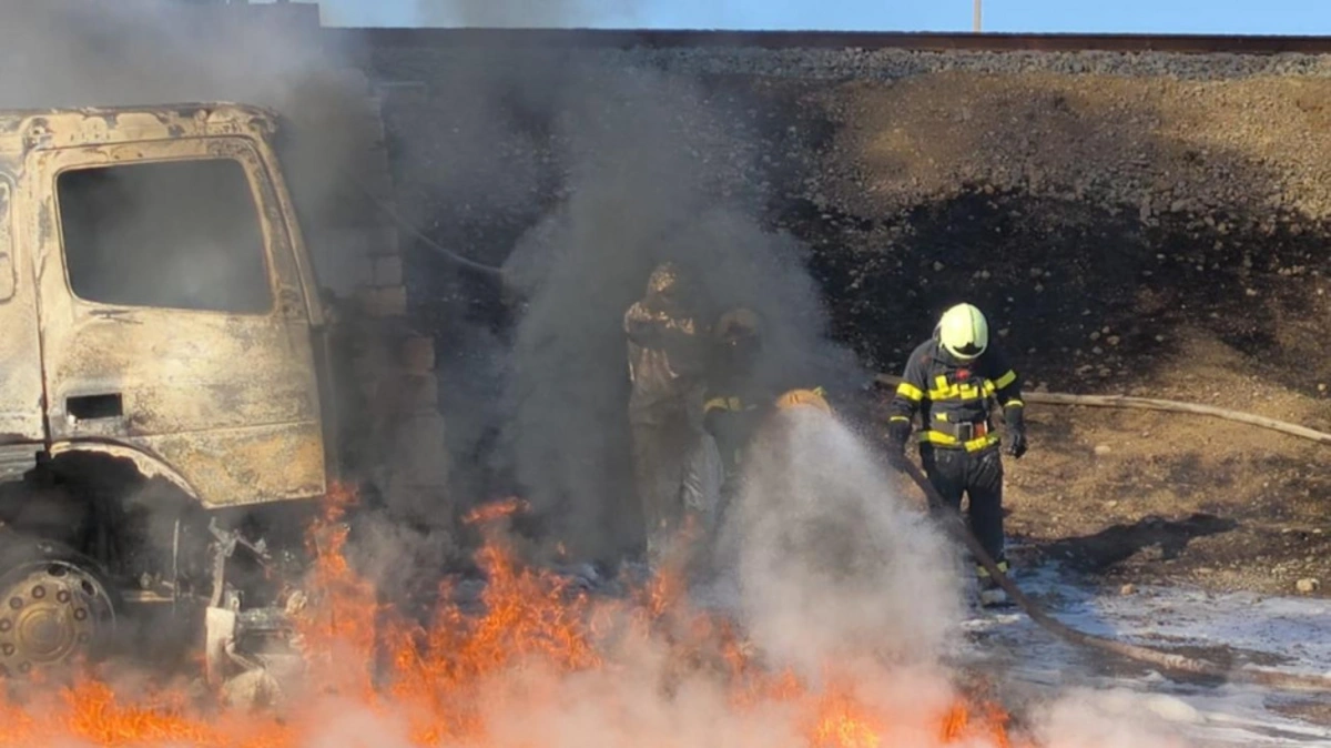 Qazaxda yanacaq daşıyan avtomobildə yanğın: Ölən var (YENİLƏNİB/FOTO/VİDEO)