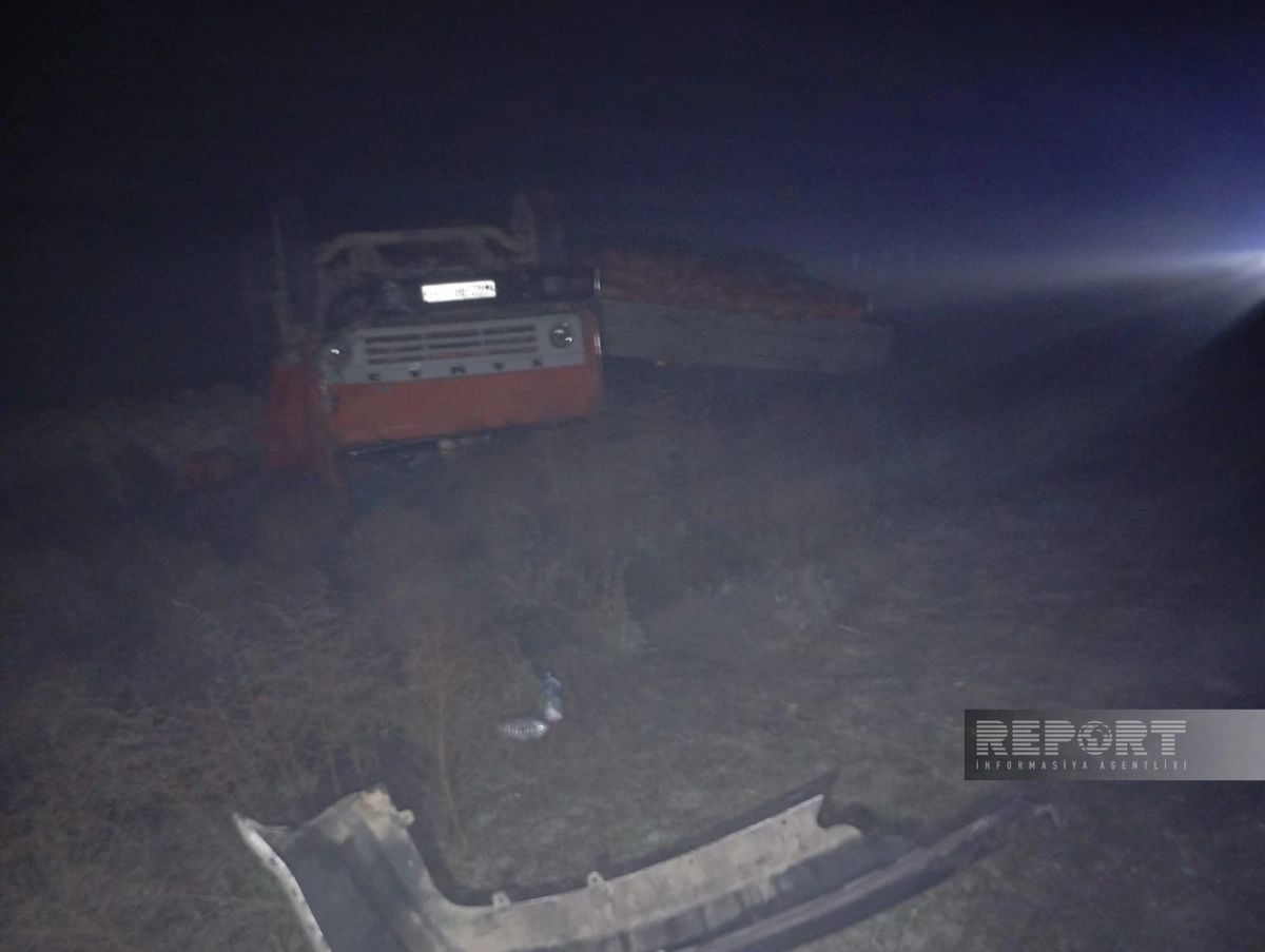 Salyanda zəncirvari qəza: 7 nəfər xəsarət aldı (FOTO)