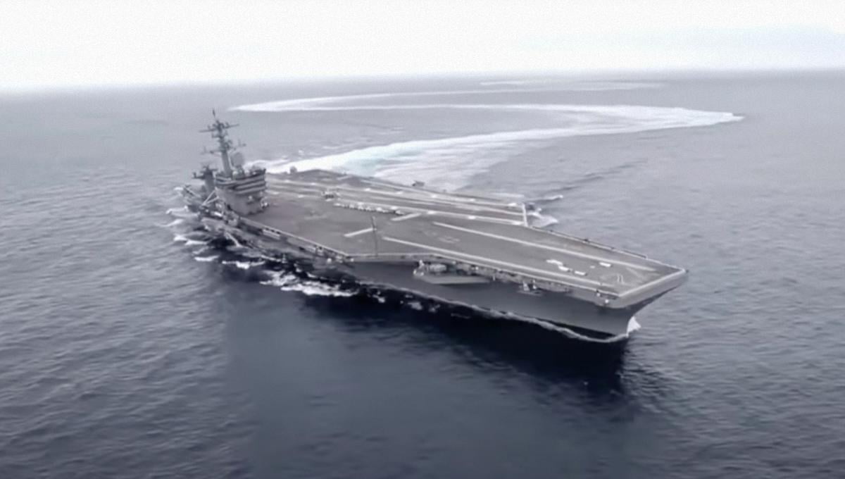 Bir dövrün sonu: Əfsanəvi təyyarədaşıyan təqaüdə çıxır