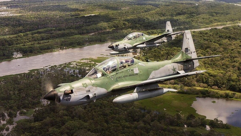 Aİ özünün yüngül pərvanəli döyüş təyyarəsini yaradır