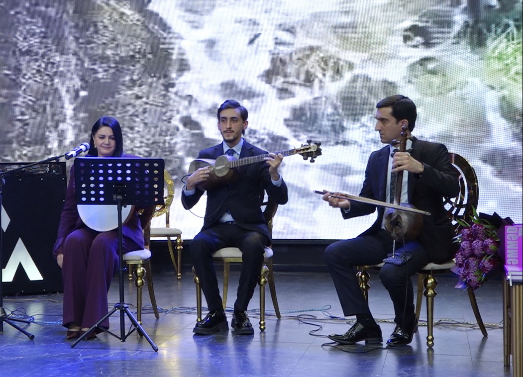 Məmməd Arazın xatirə gecəsi keçirildi (FOTO)