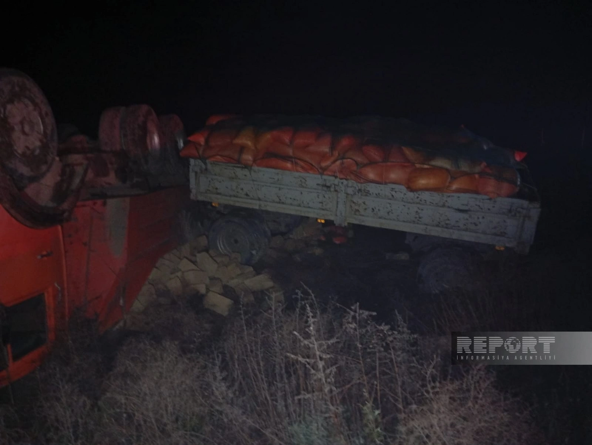 Salyanda zəncirvari qəza: 7 nəfər xəsarət aldı (FOTO)