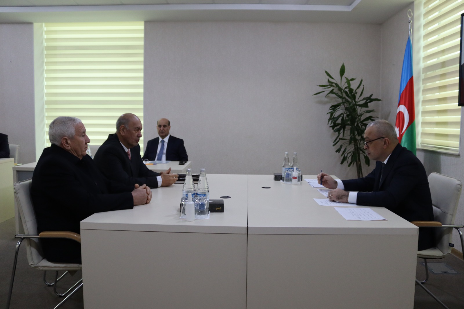 ADSEA-nın sədri Ucarda vətəndaşlarla görüşdü (FOTO)