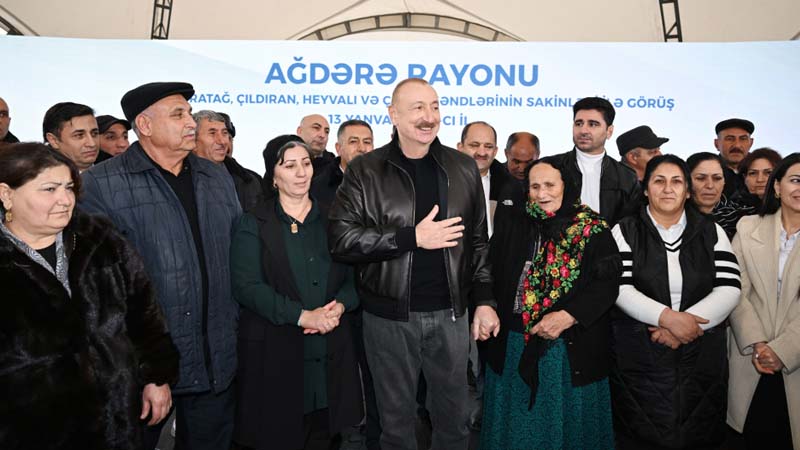 Prezident Ağdərədə sakinlərlə görüşdü, şəhərin Baş planı ilə tanış oldu (YENİLƏNİB)