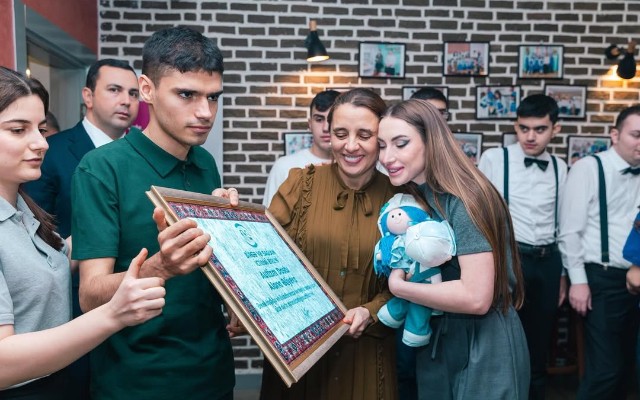 Alena Əliyeva Auitizm Mərkəzində (FOTOLAR)