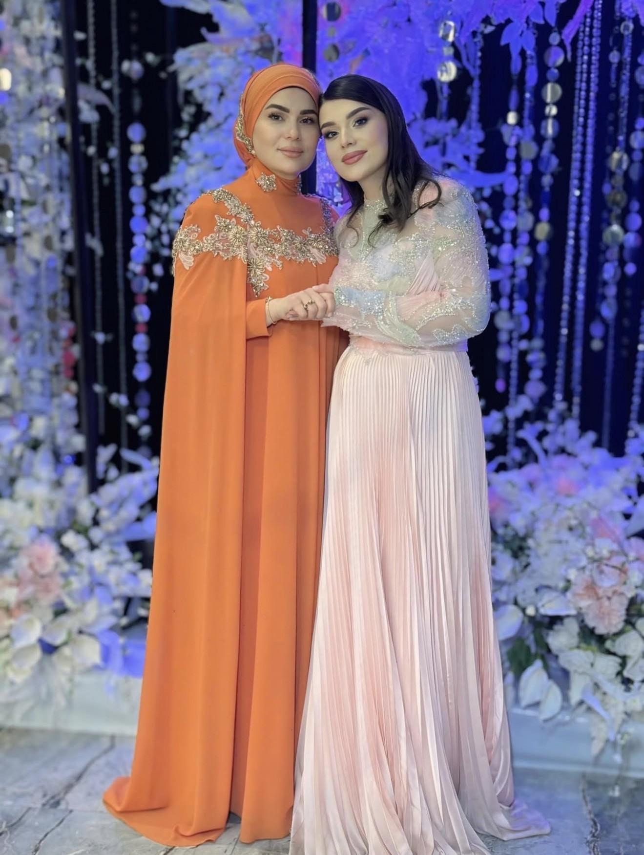 Fərqanə Qasımova qızına dərviş toyu etdi (FOTO)