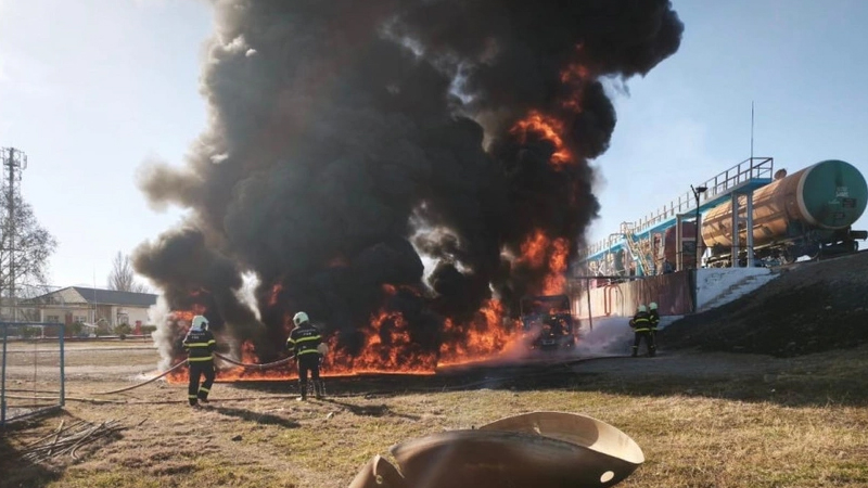 Qazaxda yanacaq daşıyan avtomobildə yanğın: Ölən var (YENİLƏNİB/FOTO/VİDEO)