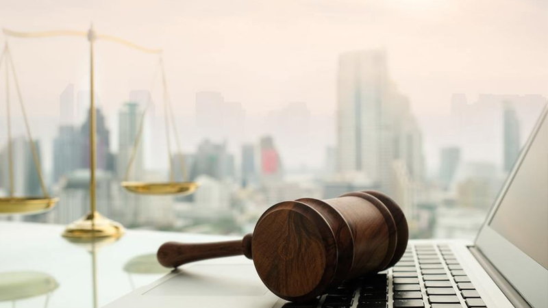 Altı milyon manatlıq mənimsəmədə ittiham olunan MN-in sabiq xidmət rəisinin cəzası azaldıldı