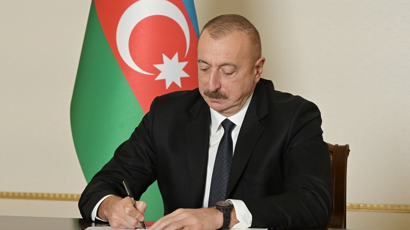 Prezident Rauf Vəliyevi işdən çıxardı - Yeni təyinat