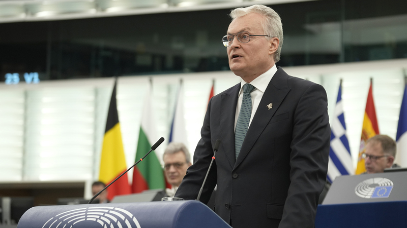 Litva prezidenti: Sovet təcavüzü Azərbaycan xalqının iradəsini qıra bilmədi