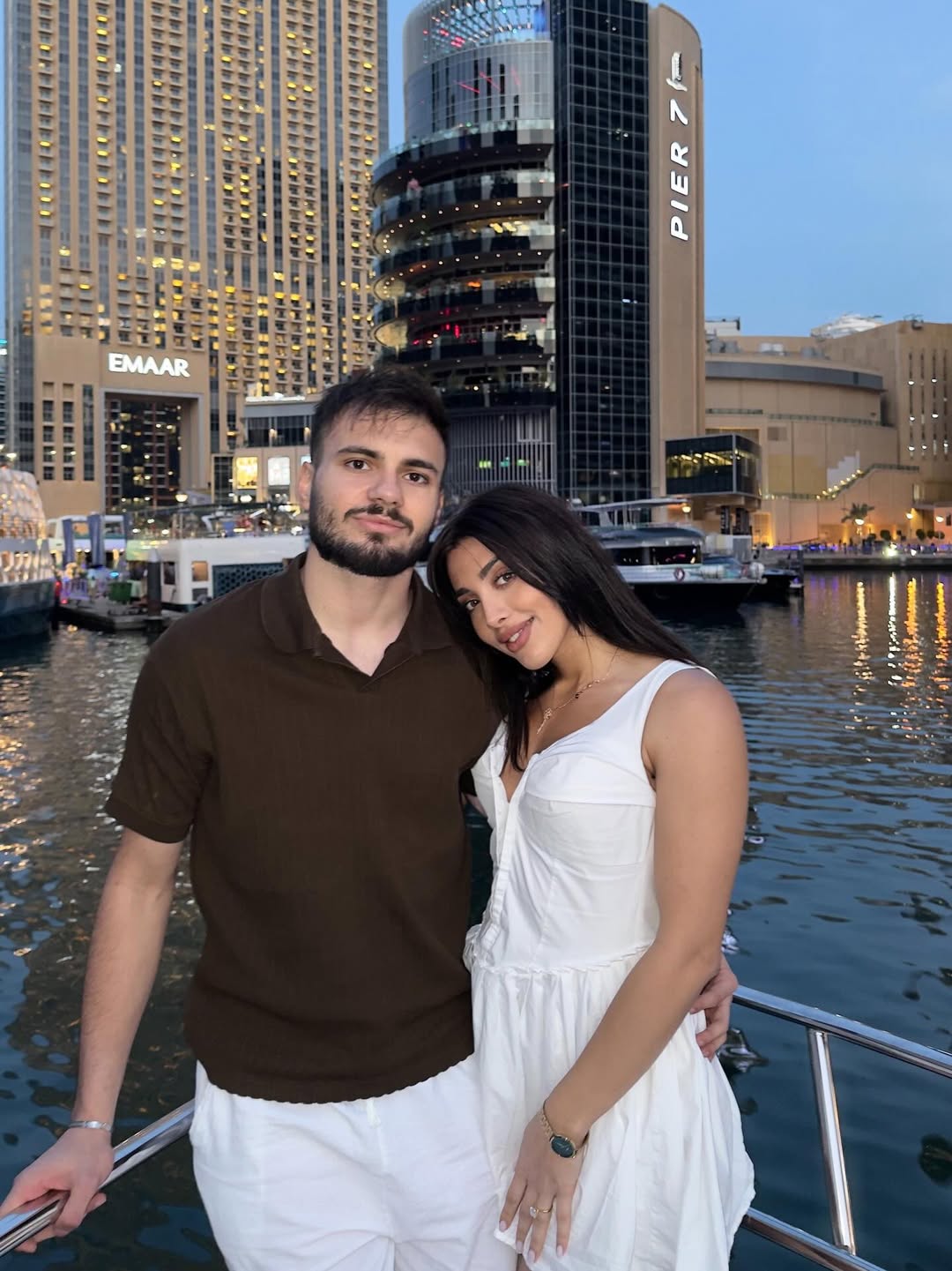 Millimizin futbolçusu və həndbol yığmamızın üzvü nişanlandı (FOTO)