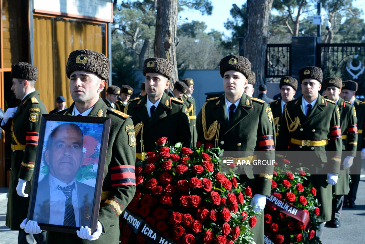 Milli Qəhrəman Şahin Tağıyev dəfn edildi (FOTO)