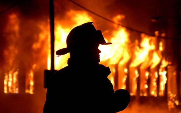 Masazırda çoxmərtəbəli yaşayış binasında yanğın