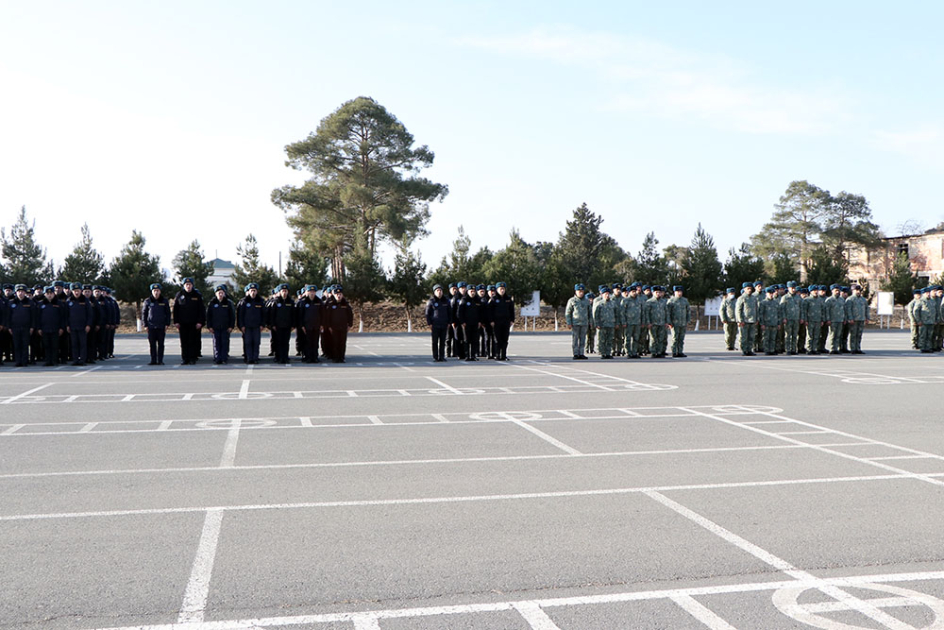HHQ komandanı və Hərbi prokuror hərbi hissələrdə olublar (FOTO)