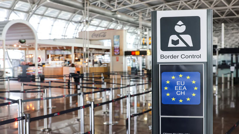 Aİ-dəki hava limanları yeni sərhəd nəzarəti qaydalarına görə həyəcan təbili çalır