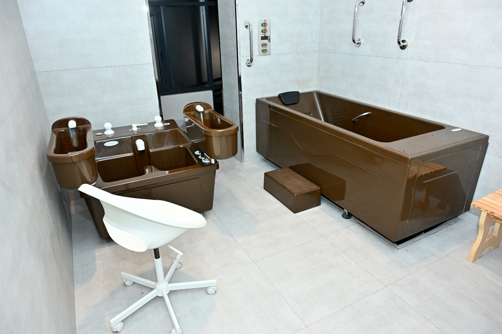 “Kurort Naftalan”da şərait yaxşılaşdırılıb (FOTO)