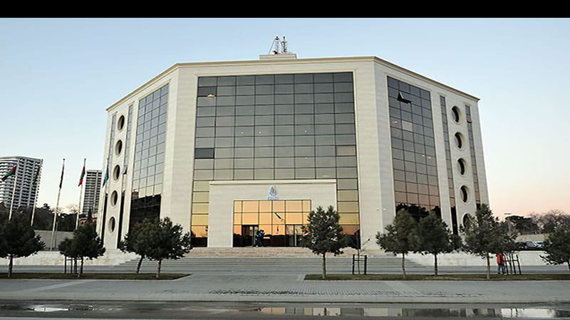 AFFA-dan yenilik: Böyük hesabla uduzan komandalar meydana əlavə oyunçu daxil edə biləcəklər