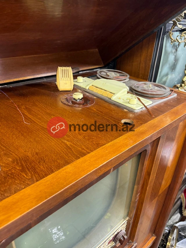 Mircəfər Bağırovun əşyası 18 min manata satılır