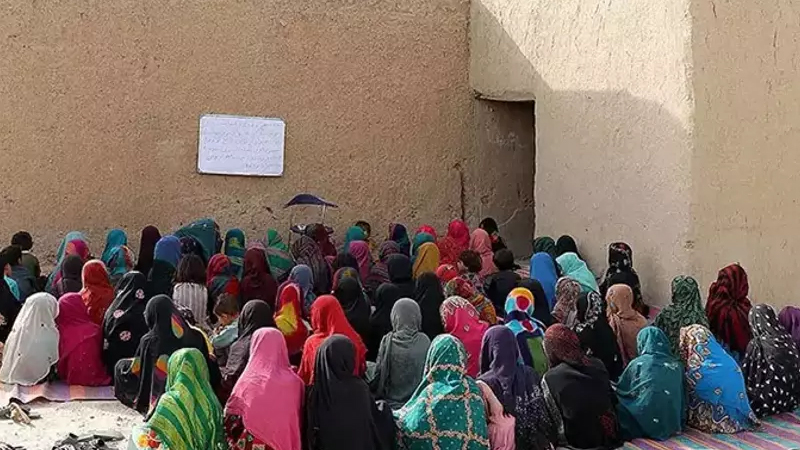 Əfqanıstanda qız uşaqları üçün təhsil rəsmi olaraq bitdi: 