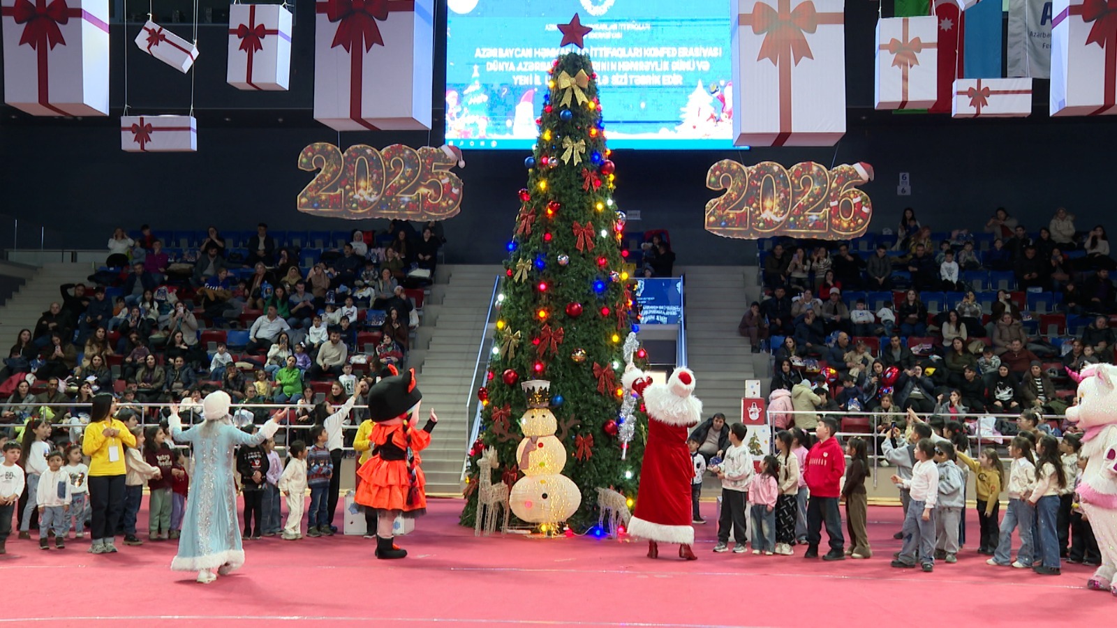 AHİK uşaqlar üçün bayram şənlikləri təşkil edir (FOTO)