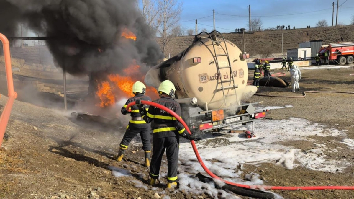 Qazaxda yanacaq daşıyan avtomobildə yanğın: Ölən var (YENİLƏNİB/FOTO/VİDEO)