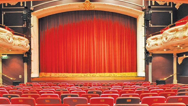 Mədəniyyət Nazirliyindən teatr islahatı: Rejissordan reaksiya