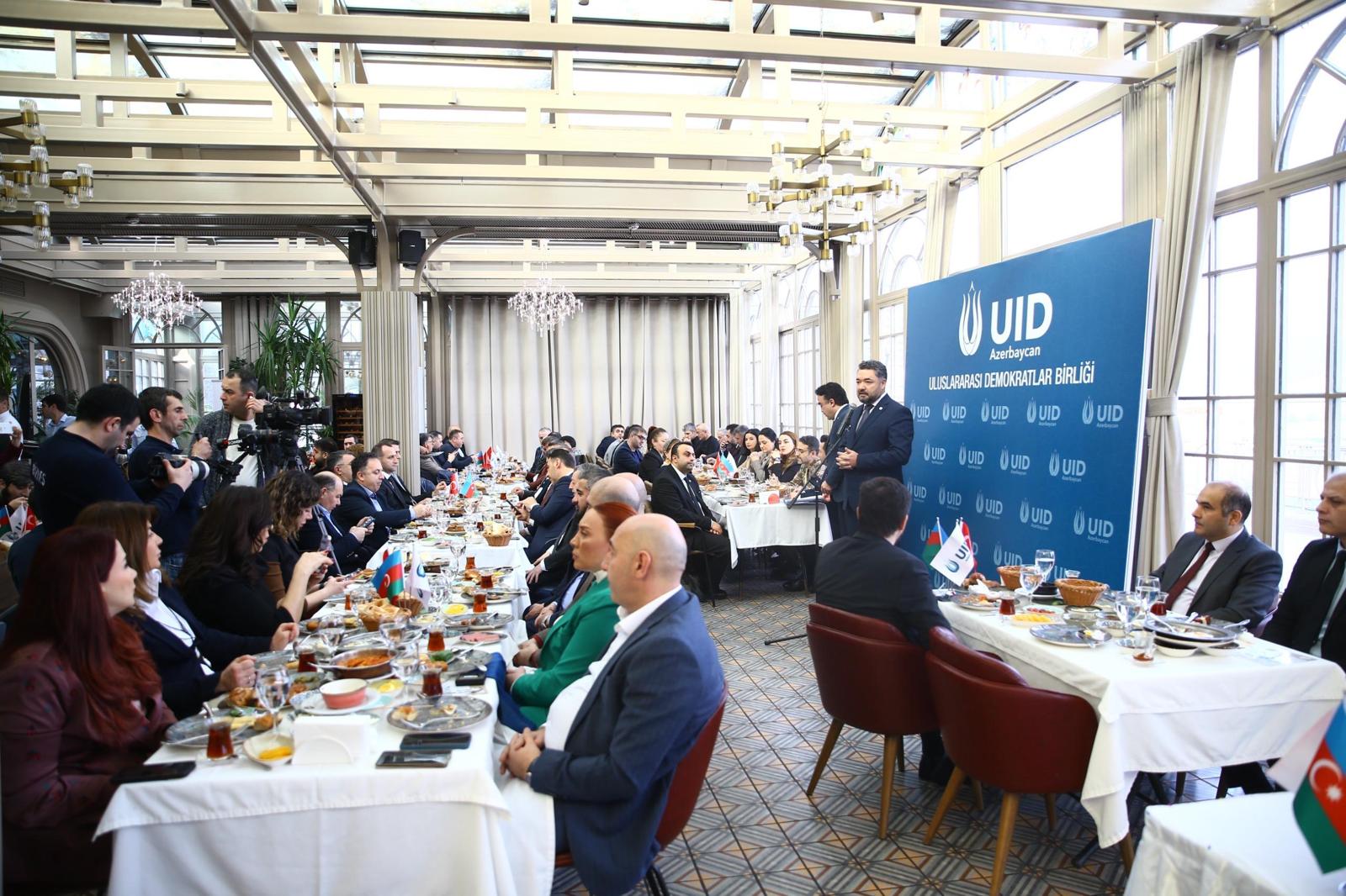 UİD Azərbaycan tərəfindən səhər yeməyi proqramı təşkil olundu (FOTO)